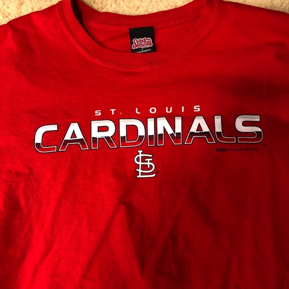 St. Louis cardinals tshirt - Picture 2 of 3